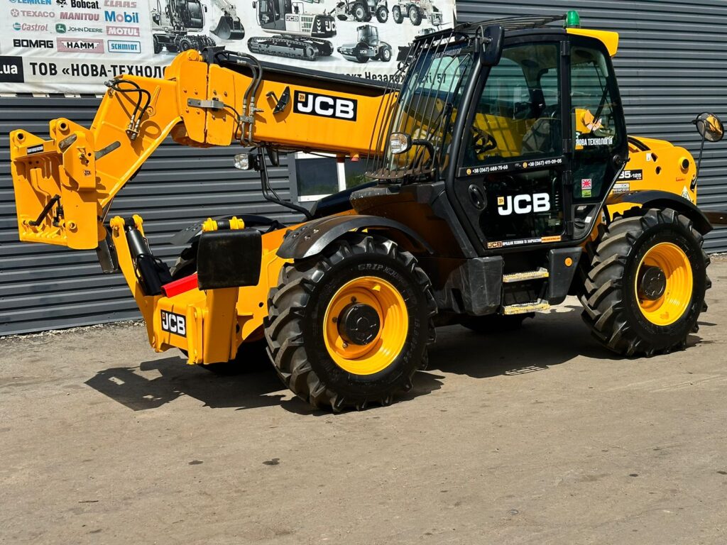 JCB 535-125 2015