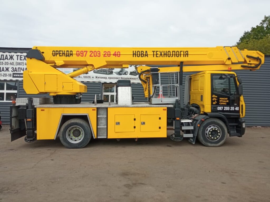 Автовишка телескопічного типу на базі автомобіля IVECO EuroCargo 120