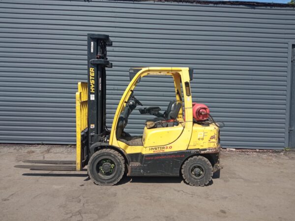  Вилковий навантажувач  HYSTER 3.0